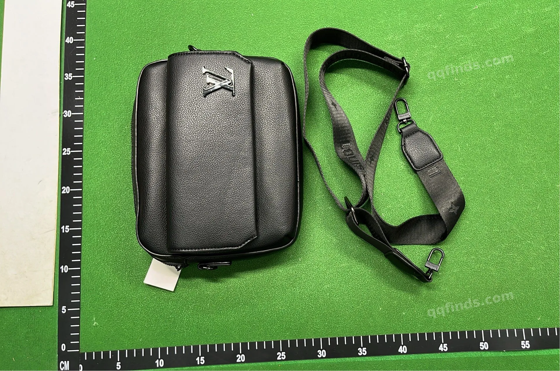 Louis Vuitton Shoulder Bag QC