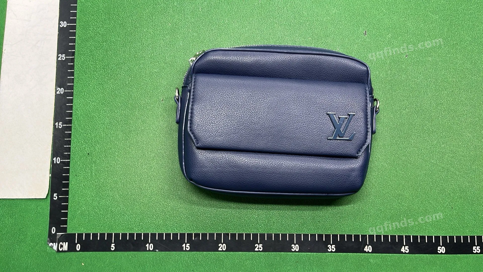 Louis Vuitton Shoulder Bag QC