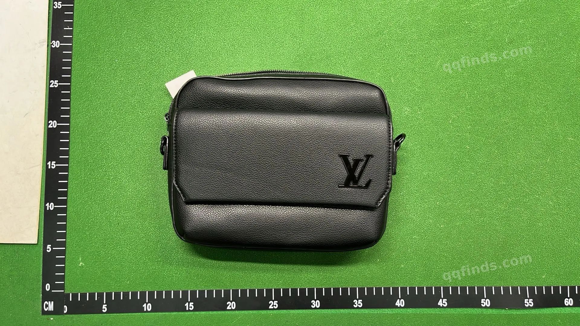 Louis Vuitton Shoulder Bag QC