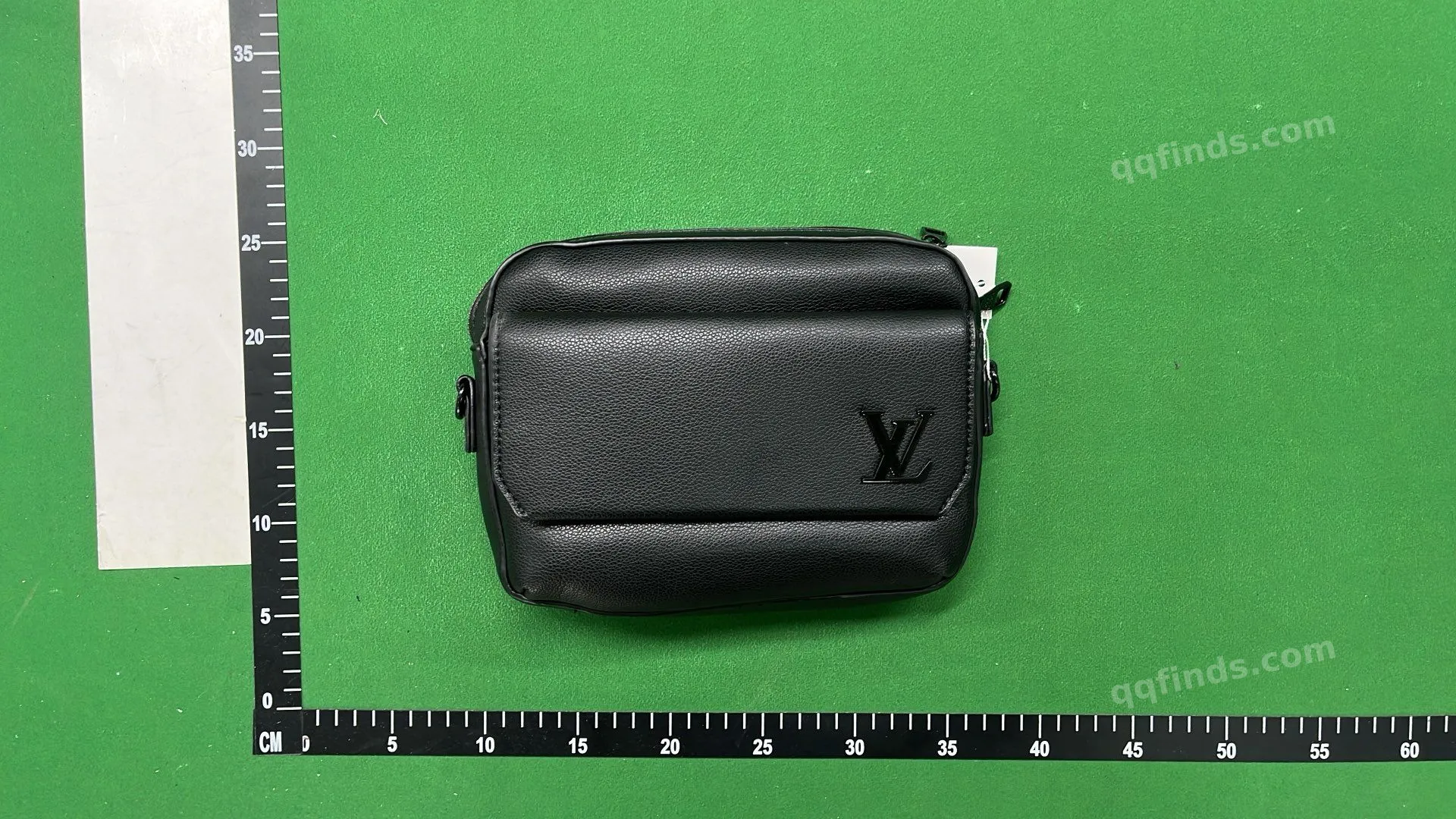 Louis Vuitton Shoulder Bag QC